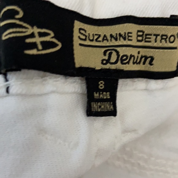 Suzanne Betro high waisted white Capri in size 8 - Picture 4 of 13